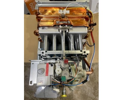 Газовая ﻿колонка дымоходная BOSCH Therm 4000 T4004 10 л (7736506610) модуляция